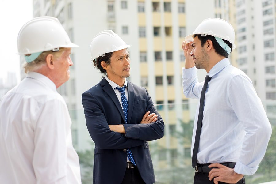 Sachverständigengutachten: Kann Gericht einem Sachverständigen Bauteilöffnungen aufgeben?